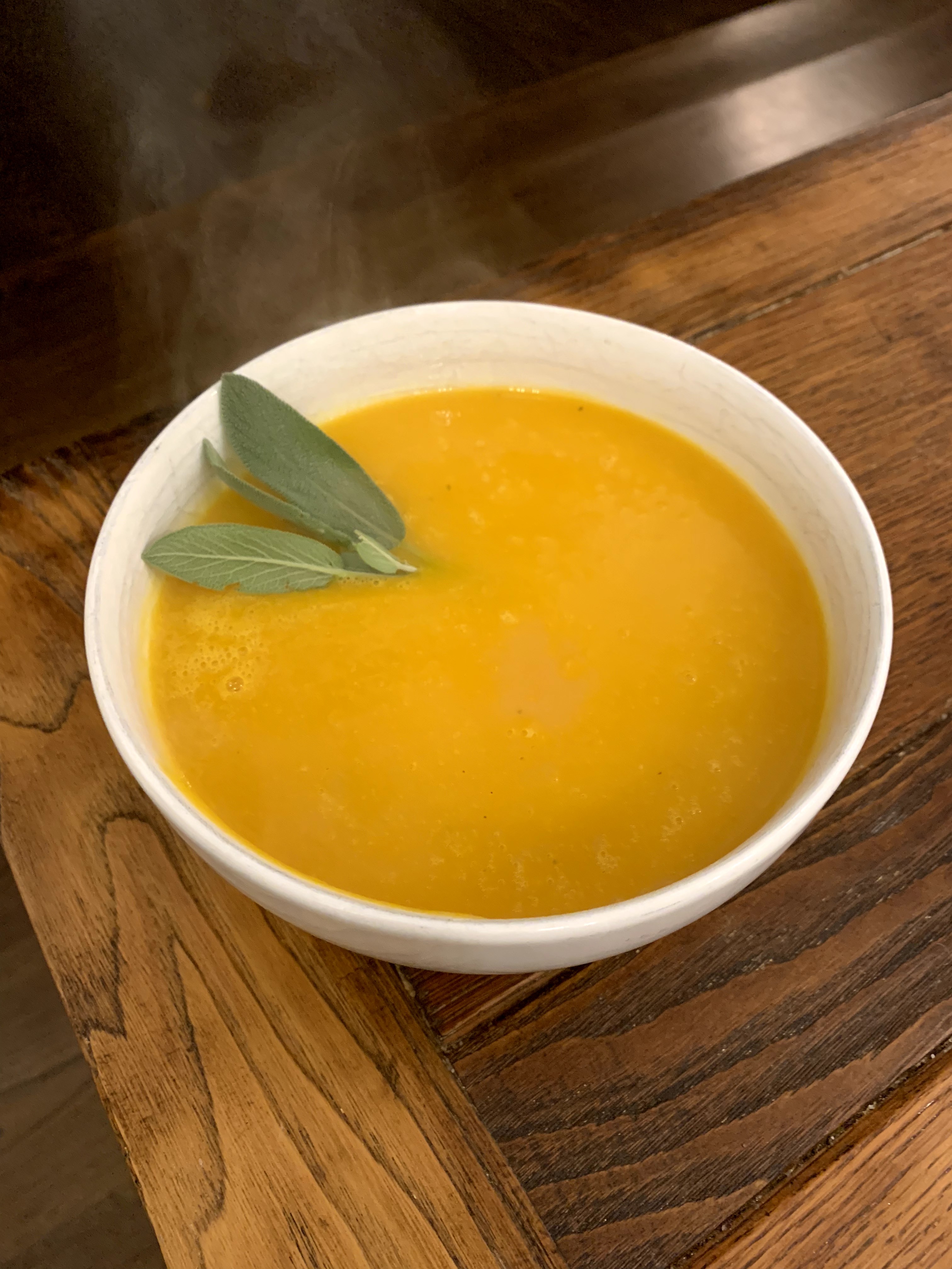 Delicious recipe for butternut squash and apple soup
